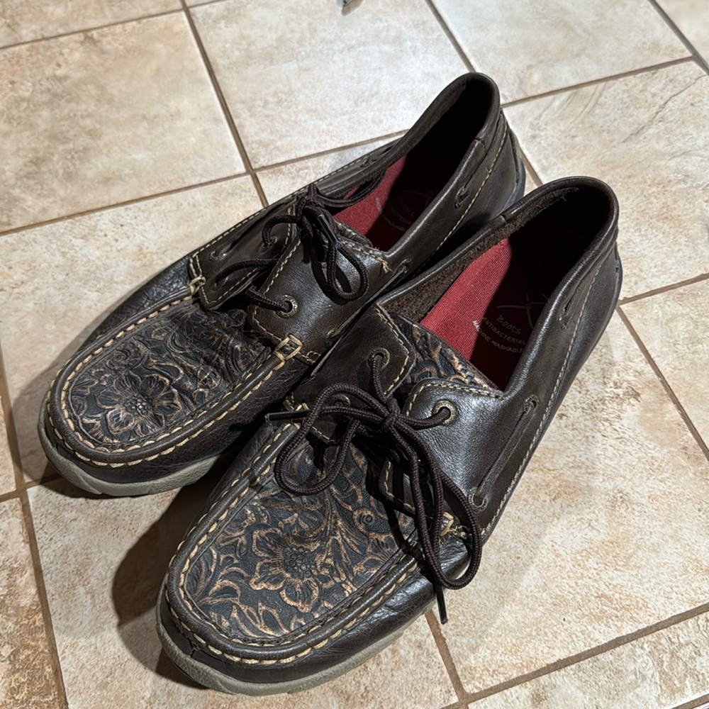 Women’s Twisted X Tooled Leather Loafers Size 8.5
